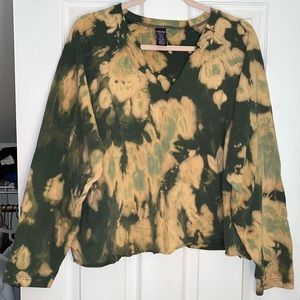 Bleach tie dye cropped retro crewneck (self tie dye)